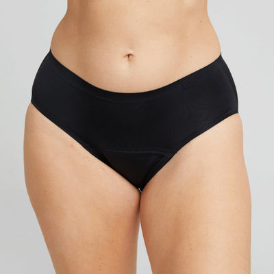WUKA Perform Seamless Midi Brief Period Pants Style Heavy Flow Black Colour Front